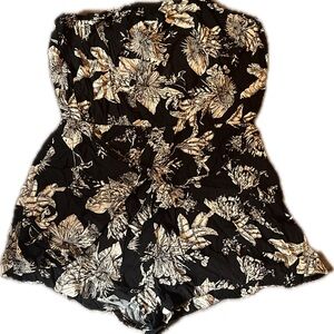 Cupshe Black and Cream Floral Jumpsuit